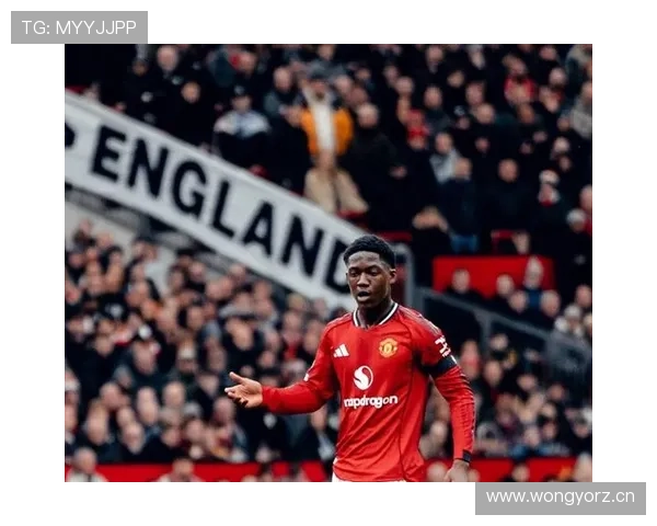 曼联近期表现波动，豪门光环褪去，问题显现对赛季走势形成制约