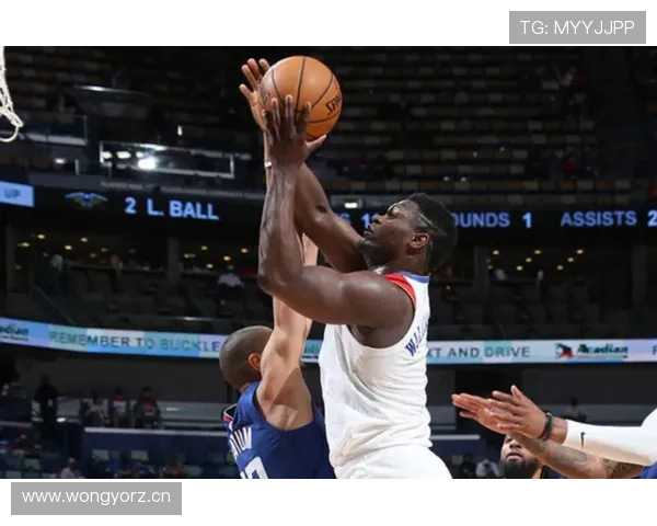 马里昂利用防守切换制造优势 提升球队内线防守效率