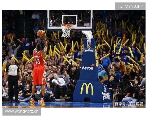 篮球比赛中球卡篮筐如何处理？详解NBA相关规则判罚